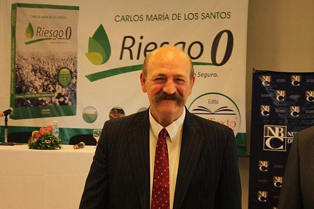 Entrevista Exclusiva a CARLOS MARÍA DE LOS SANTOS: Un Economista Con Propuestas y Proyectos